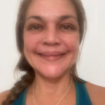 Babysitter Bayamón: Connie