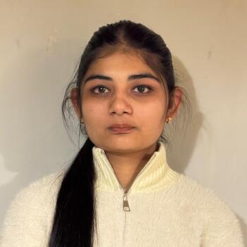 Babysitter in Crawley: Harleen