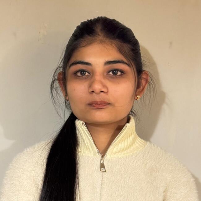 Babysitter in Crawley: Harleen