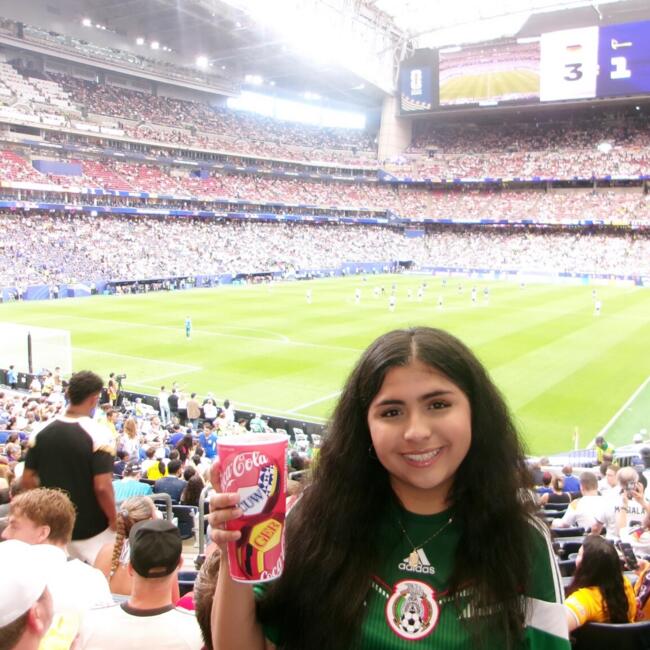 Babysitter in Houston: Valeria