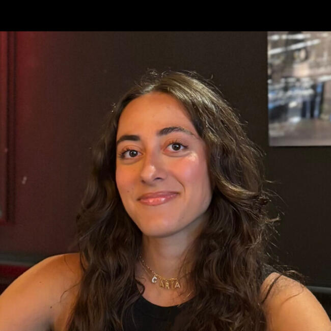 Babysitter in Alfortville: Carla