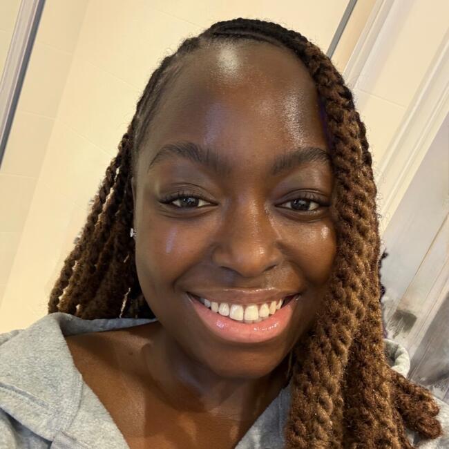 Babysitter in Grays: Favour