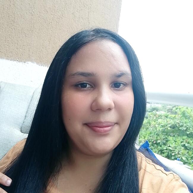 Babysitter in Cartagena: Genesis yerlanis