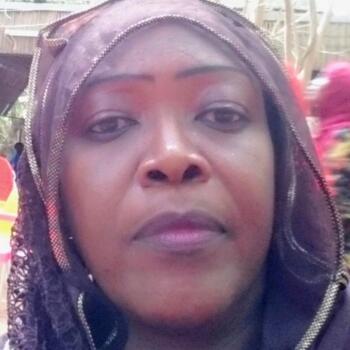 Babysitter Ajman: Hala