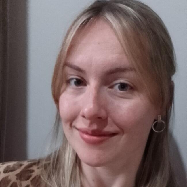 Babysitter in Lajeado: Priscila