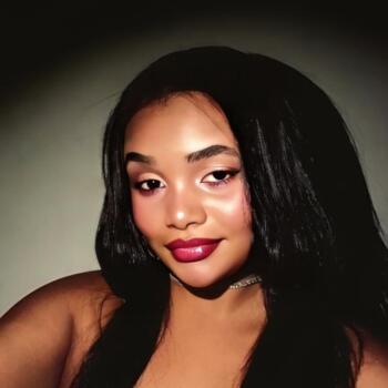 Babá em Caragua: Livia