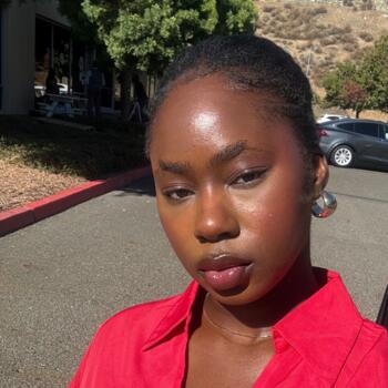 Babysitter in San Marcos: Moyo