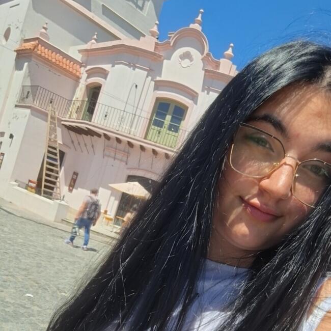 Babysitter in San Fernando: Rocio Jazmin