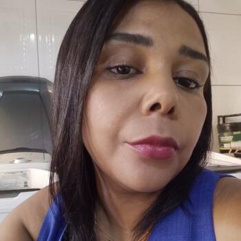 Babysitter Contagem: Mayra