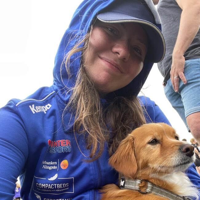 Barnvakt i Lerum: Alva