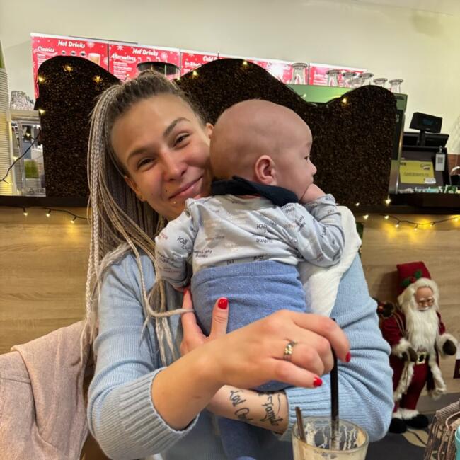 Nanny munka Budapest területén: Avril