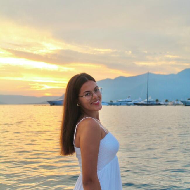 Babysitter in Belgrade: Sonja