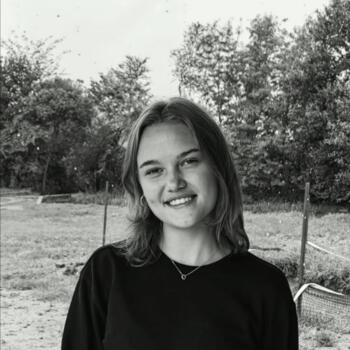 Babysitter in Parys: Abbygael