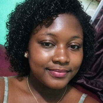 Babá em Salvador: Raquel Tainá