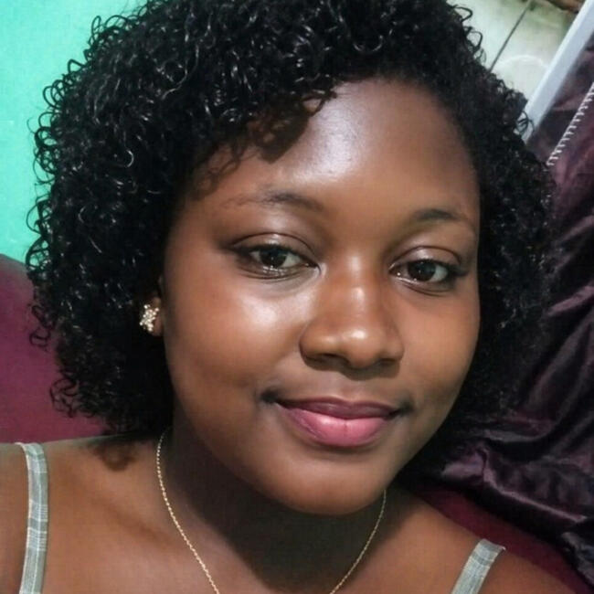 Babá em Salvador: Raquel Tainá