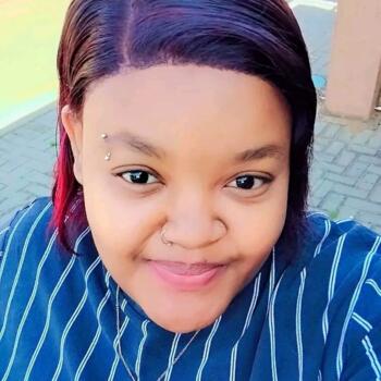 Babysitter Emalahleni: Mpho