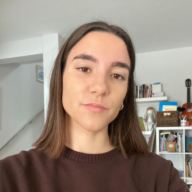 Nanny in Elche: Sara