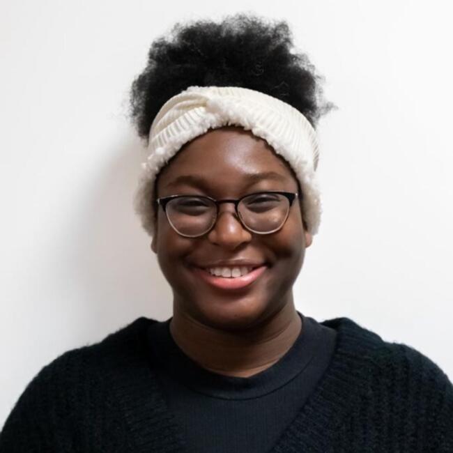 Baby-sitter in Mississauga: Victoria