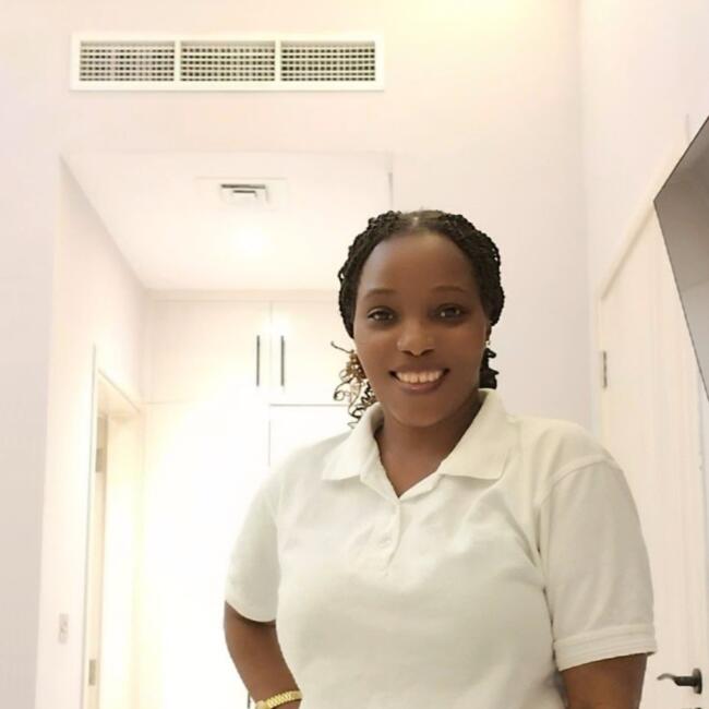 مربية أطفال في دبي: Jolly nanny babysitter