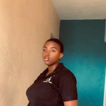 Babysitter in Santiago de los Caballeros: Ashma