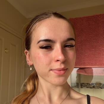 Babysitter Hamilton: Chilli