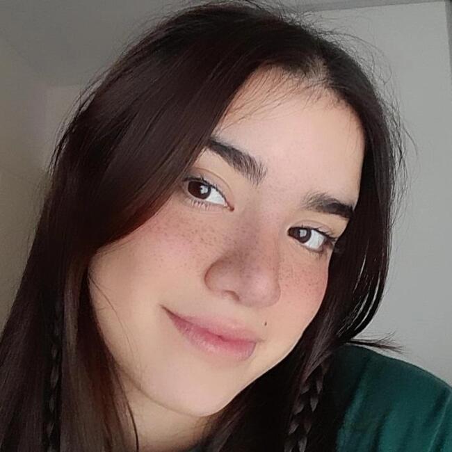 Babysitter in Muñiz: Mica