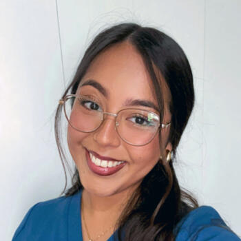 Baby-sitter in Valparaiso: Krishna Saldívar