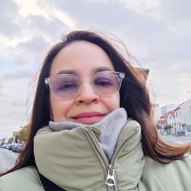 Babysitter in Colombes: Marcela