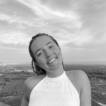 Babysitter in Annesse-et-Beaulieu: Agathe