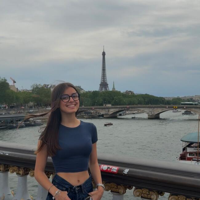 Babysitter in Bourges: Anna
