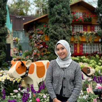 Babysitter Singapore: Syahirah