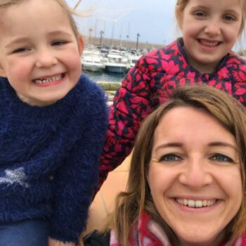 Job de garde d'enfants à Lyon: job de garde d'enfants Dorothee