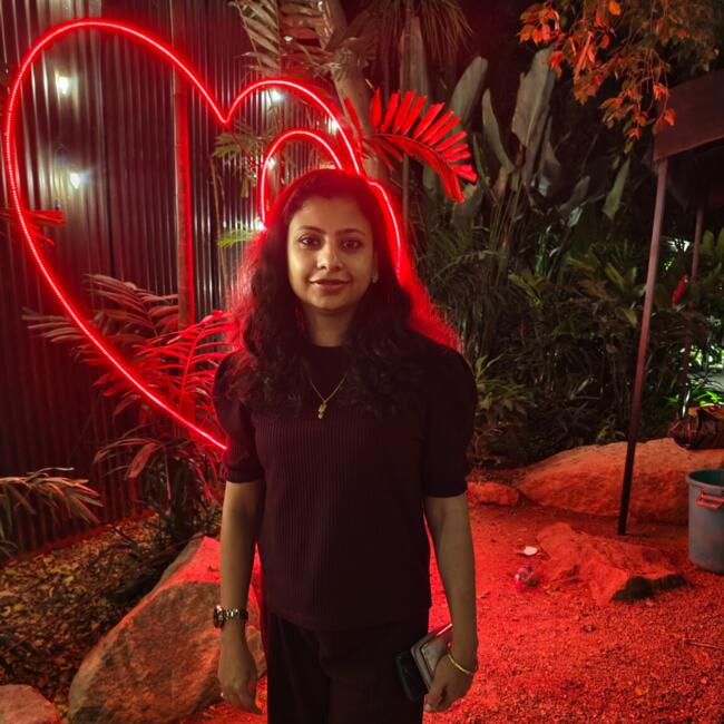 गुवाहाटी में बेबीसिटिंग की नौकरी: Deb