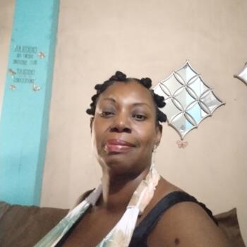 Nanny in Arima: Lisa