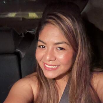 Babysitter in Coral Springs: Angie