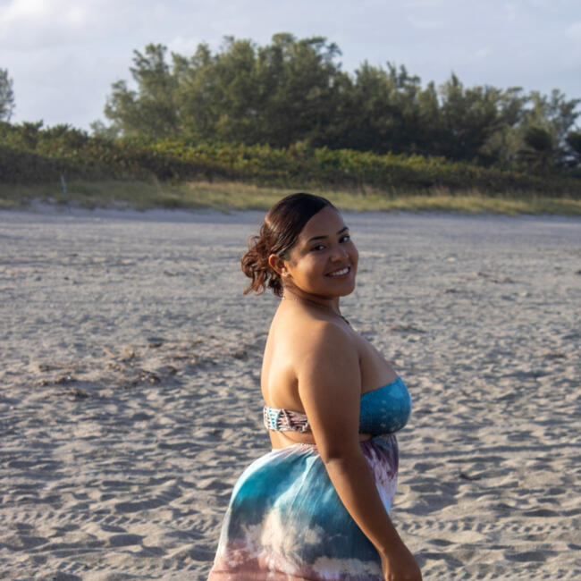 Babysitter in Lake Worth Beach: Yamilette