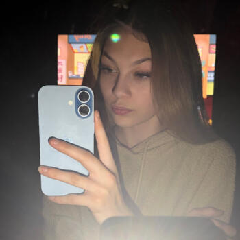 Babysitter in Griffith (Indiana): Alison