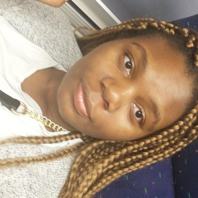 Babysitter in Charleroi: Hornella