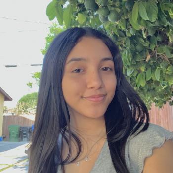 Babysitter in Long Beach: Alexandra