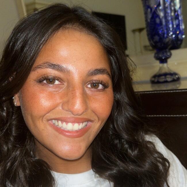 Babysitter in Paris: Anaelle