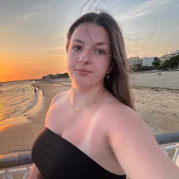 Babysitter Marcilly-sur-Tille: Chloé