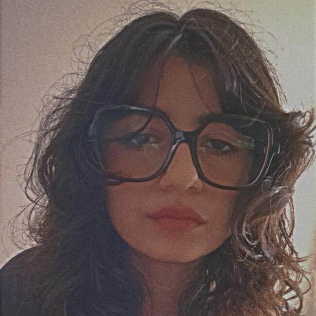 Babysitter in Agen: Luna