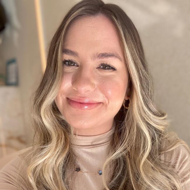 Emprego de babá em Laguna: Bruna