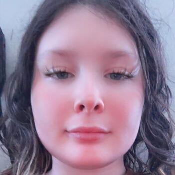 Babysitter in Echo River: Shay