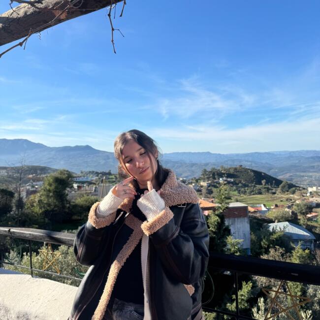 Babysitter in Lyon: Rania