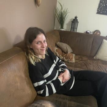 Babysitter Wickede: Sharon