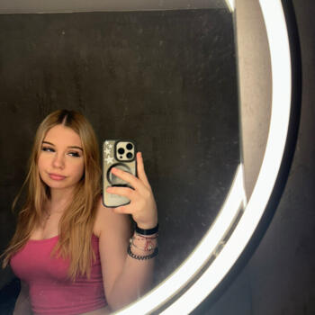 Babysitter in London: Ana