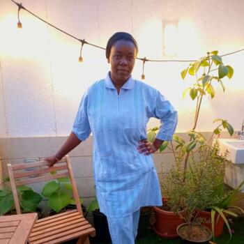 Nanny in Majengo: Valentine
