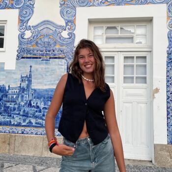 Babysitter in Vila Nova de Gaia: Maria