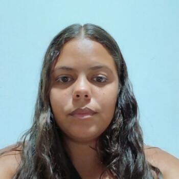 Babá Barra dos Coqueiros: Raiane